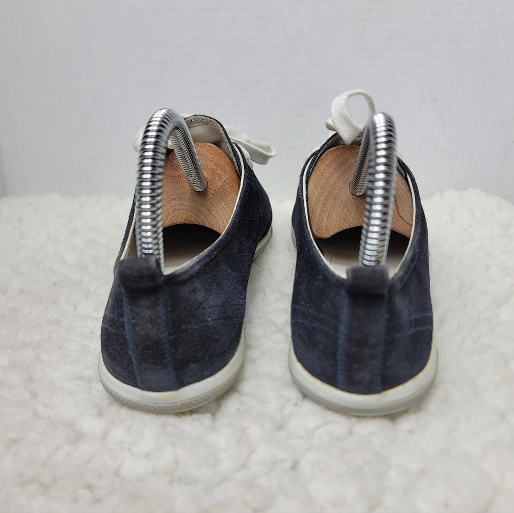 Prada Milano Women’s EU 36.5 Navy Suede Low Top Sneakers White Rubber Toe Italy - Picture 6 of 12